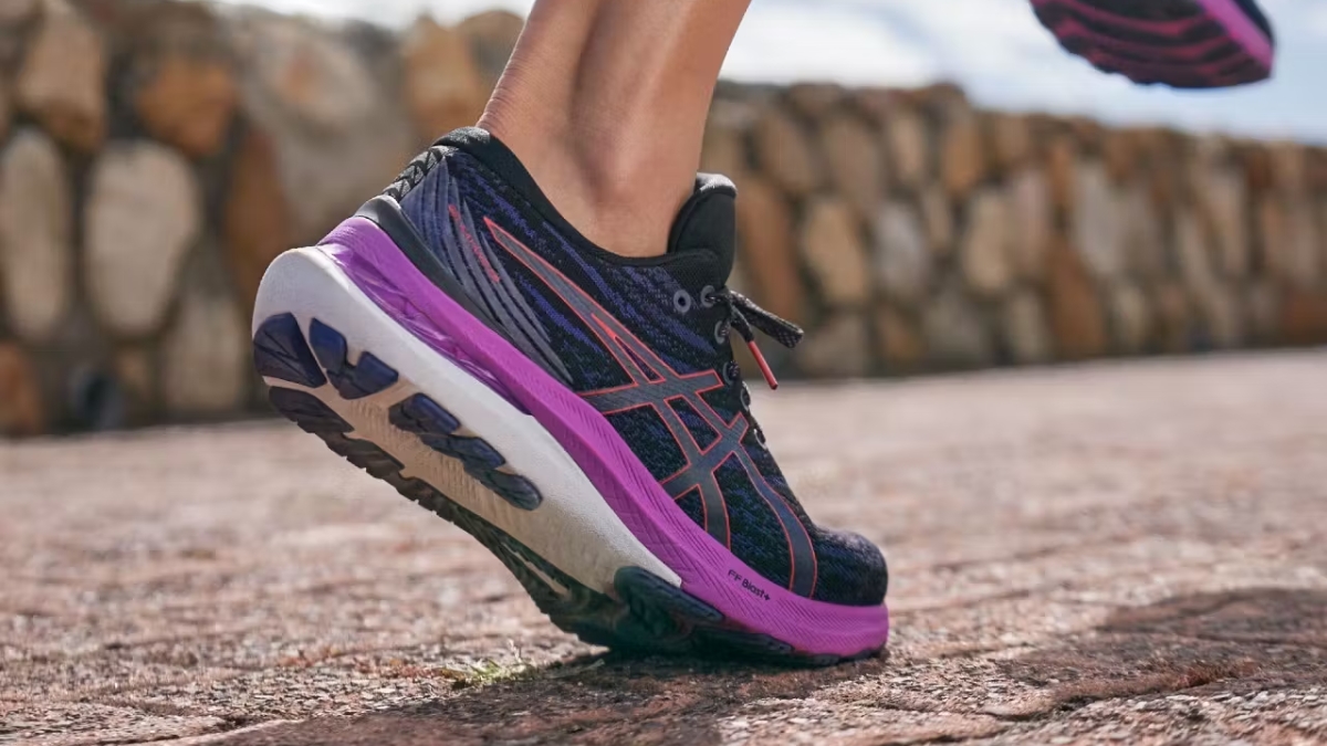 giày chạy bộ asics loại nào tốt và tối ưu nhất?