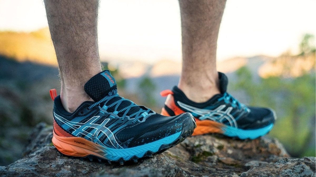 khám phá các dòng giày asics phổ biến năm 2025 khám phá các dòng giày asics phổ biến năm 2025