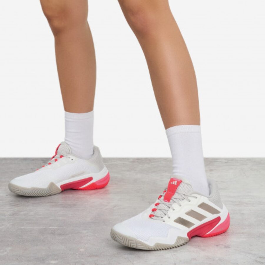 giày tennis/pickleball adidas barricade 13 'cloud white champagne met' ih2967