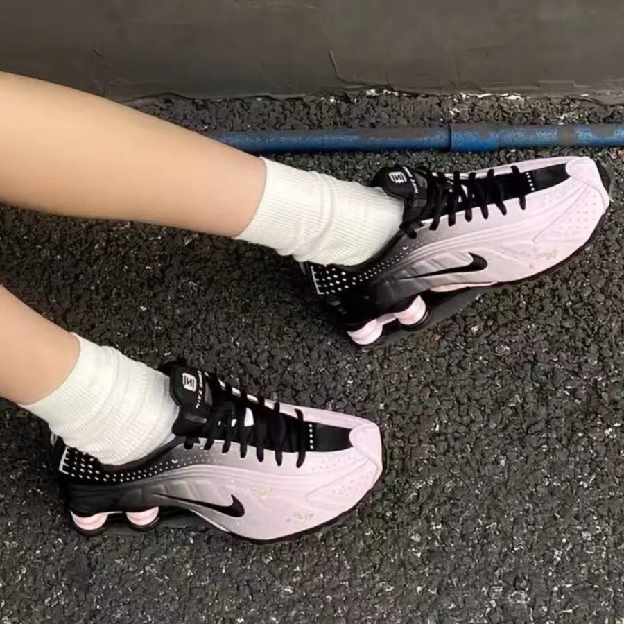 giày nike shox r4 'sakura' ib8872-600