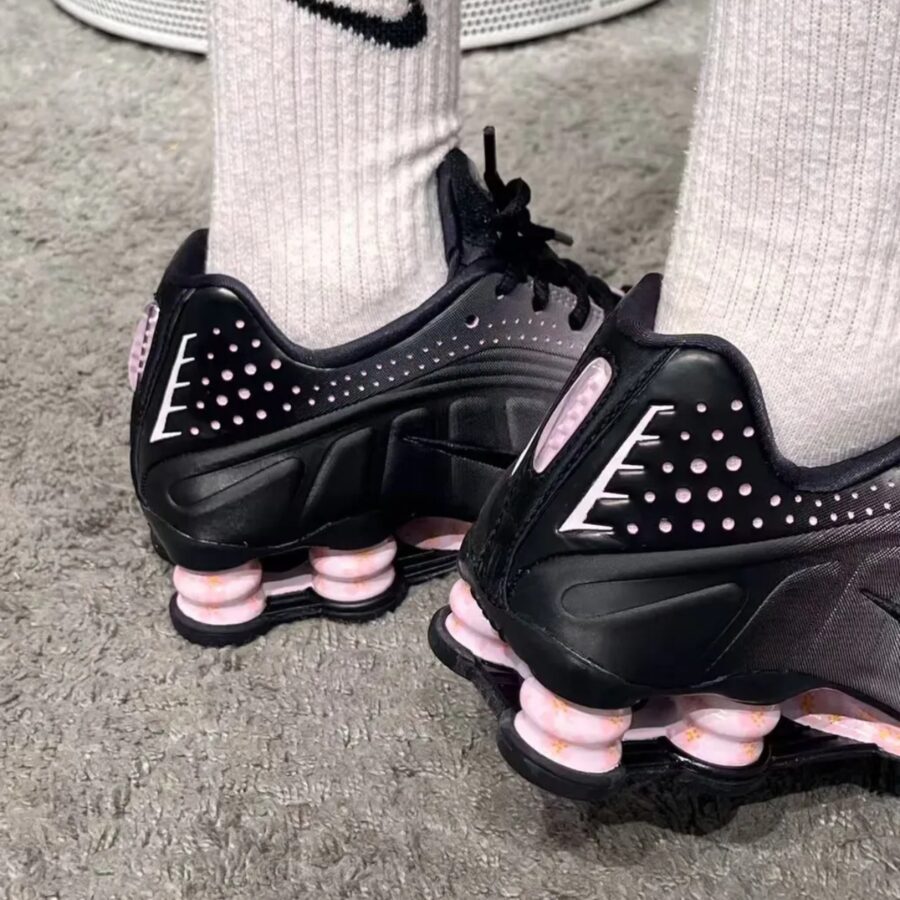 giày nike shox r4 'sakura' ib8872-600