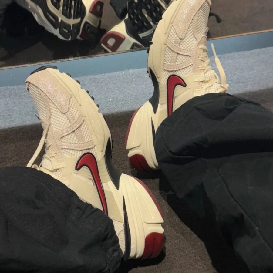 giày nike v2k run se 'white team red' hq3500-100