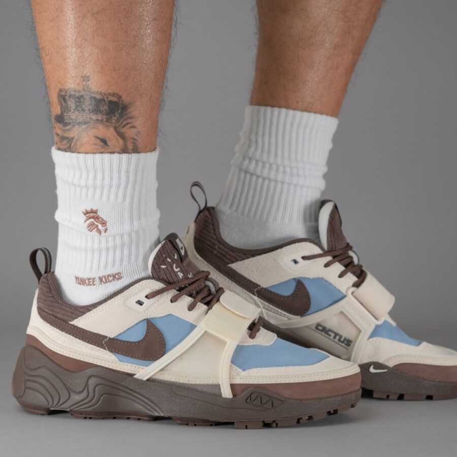 giày travis scott nike zoom field jaxx 'leche blue' hq3072-400