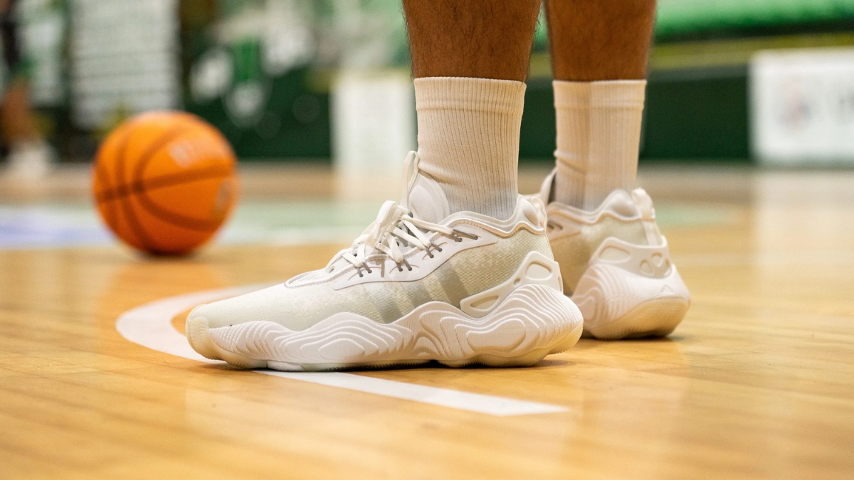 khám phá giày bóng rổ adidas trae young 3