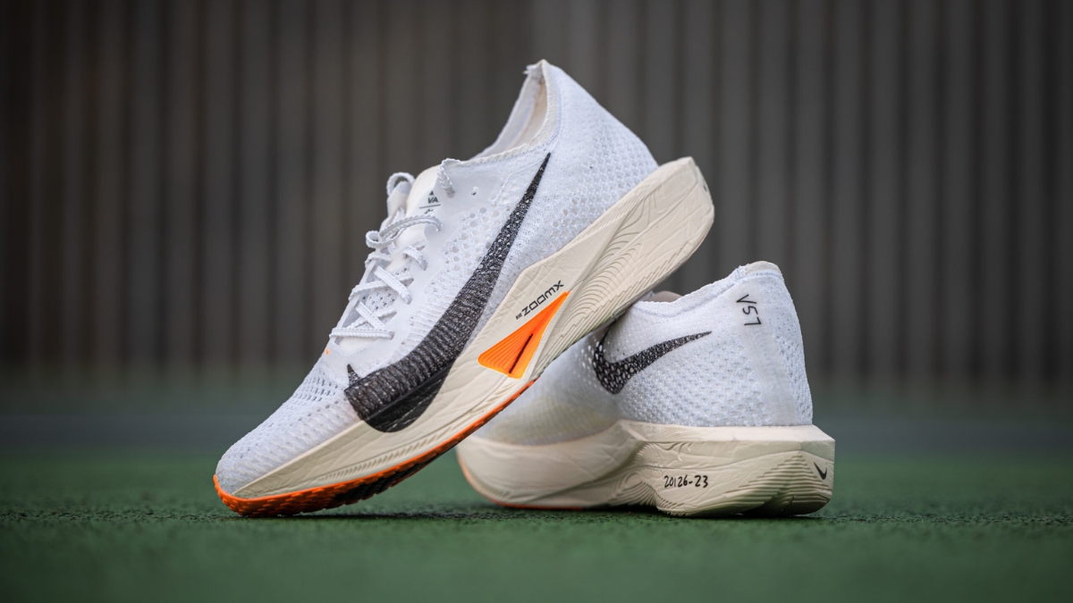 adidas lightstrike pro có tốt hơn nike zoomx không?