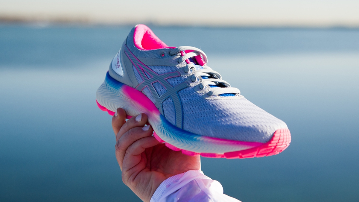 top 7 giày asics tốt nhất cho việc đi bộ hàng ngày