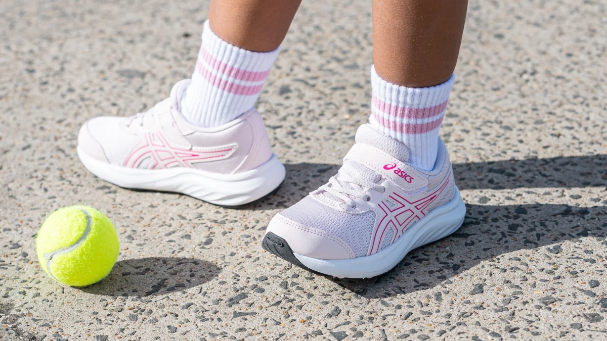 top 7 giày asics tốt nhất cho việc đi bộ hàng ngày