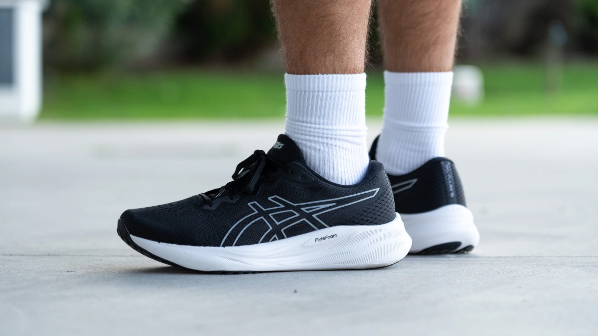 top 7 giày asics tốt nhất cho việc đi bộ hàng ngày