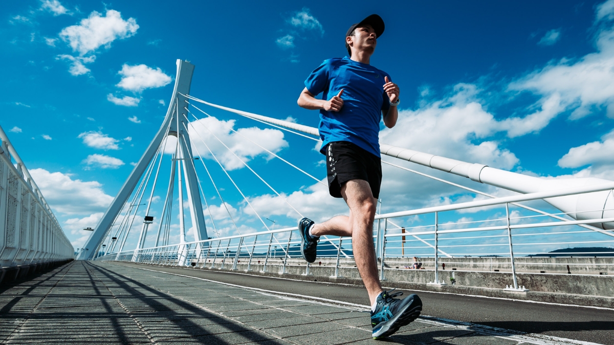 gợi ý 8 mẫu giày asics chạy marathon tốt nhất cho mọi đường đua