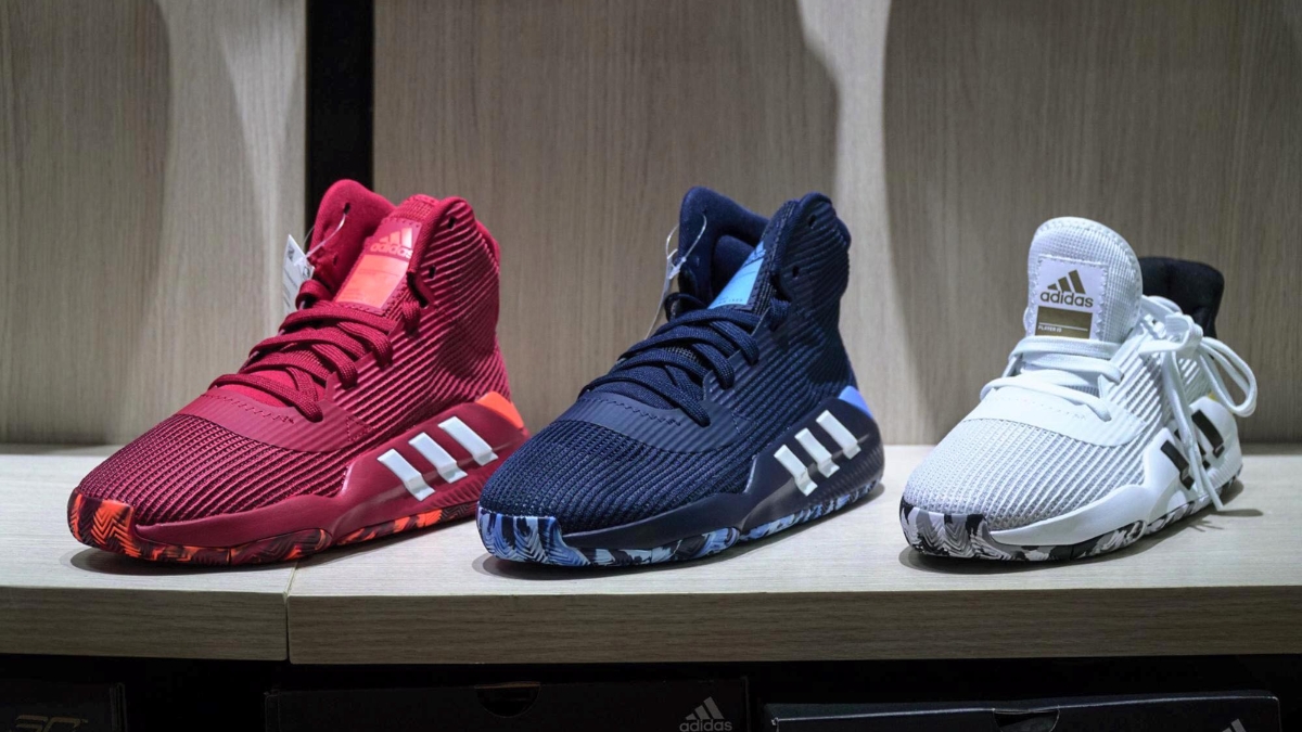 top 10 giày bóng rổ adidas cho người mới chơi năm 2025