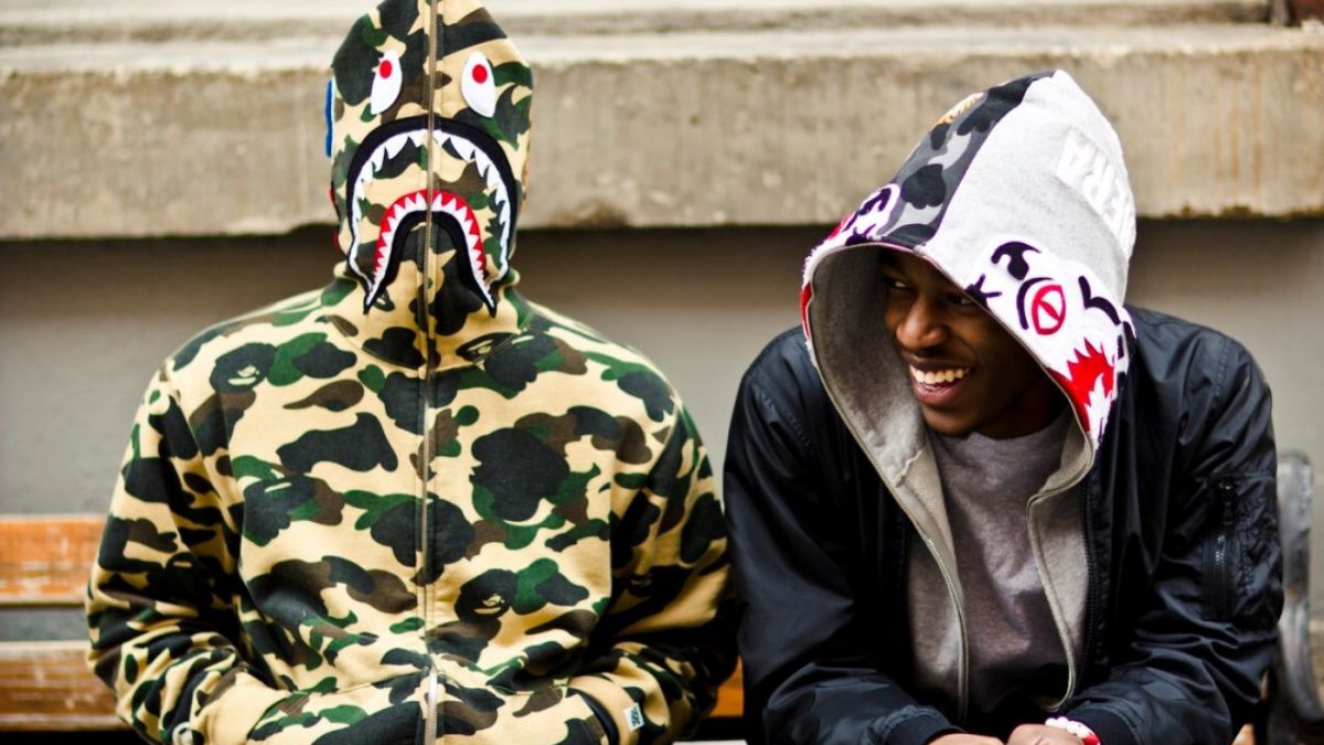 vì sao sneaker adidas x bape® luôn sold out trong tích tắc