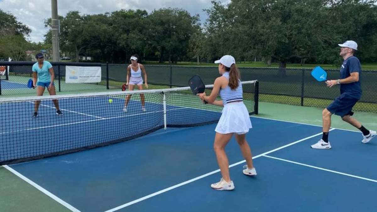 top 4 sân pickleball quận cầu giấy đẹp chuẩn quốc tế