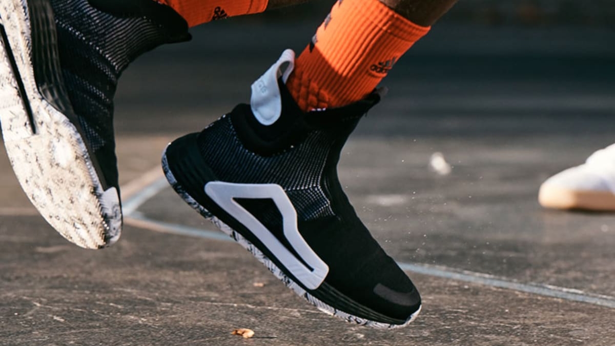 top 10 giày bóng rổ adidas cho người mới chơi năm 2025