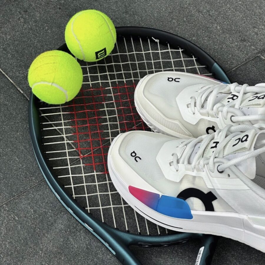 giày on roger pro 2 ‘white malibu’ 3me10302840