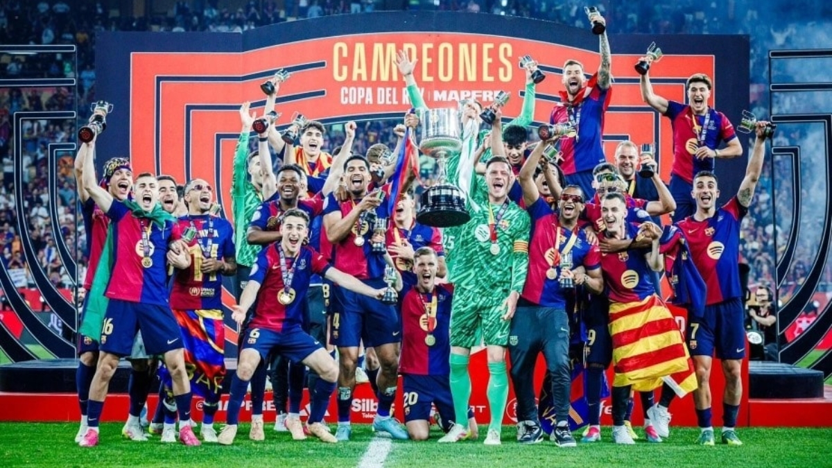 áo bóng đá câu lạc bộ barcelona: biểu tượng của đam mê và phong cách