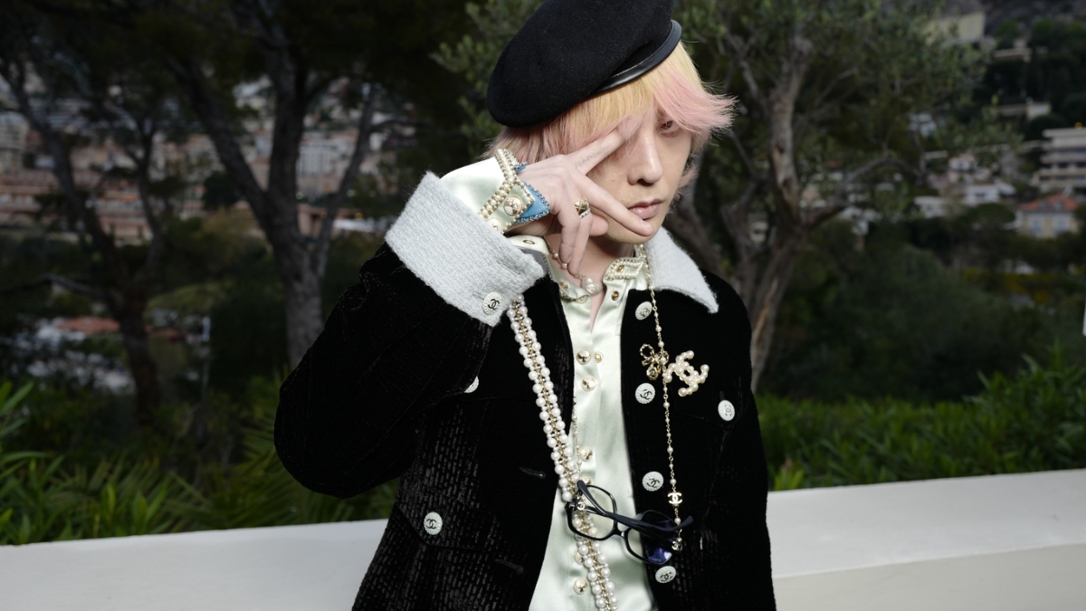 những sản phẩm thời trang làm nên tên tuổi của g-dragon - biểu tượng thời trang toàn cầu