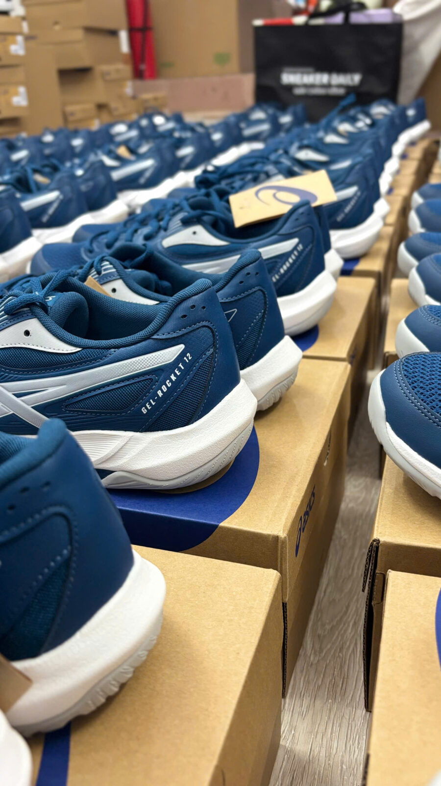 giày asics gel-rocket 12 'mako blue' 1071a116-400
