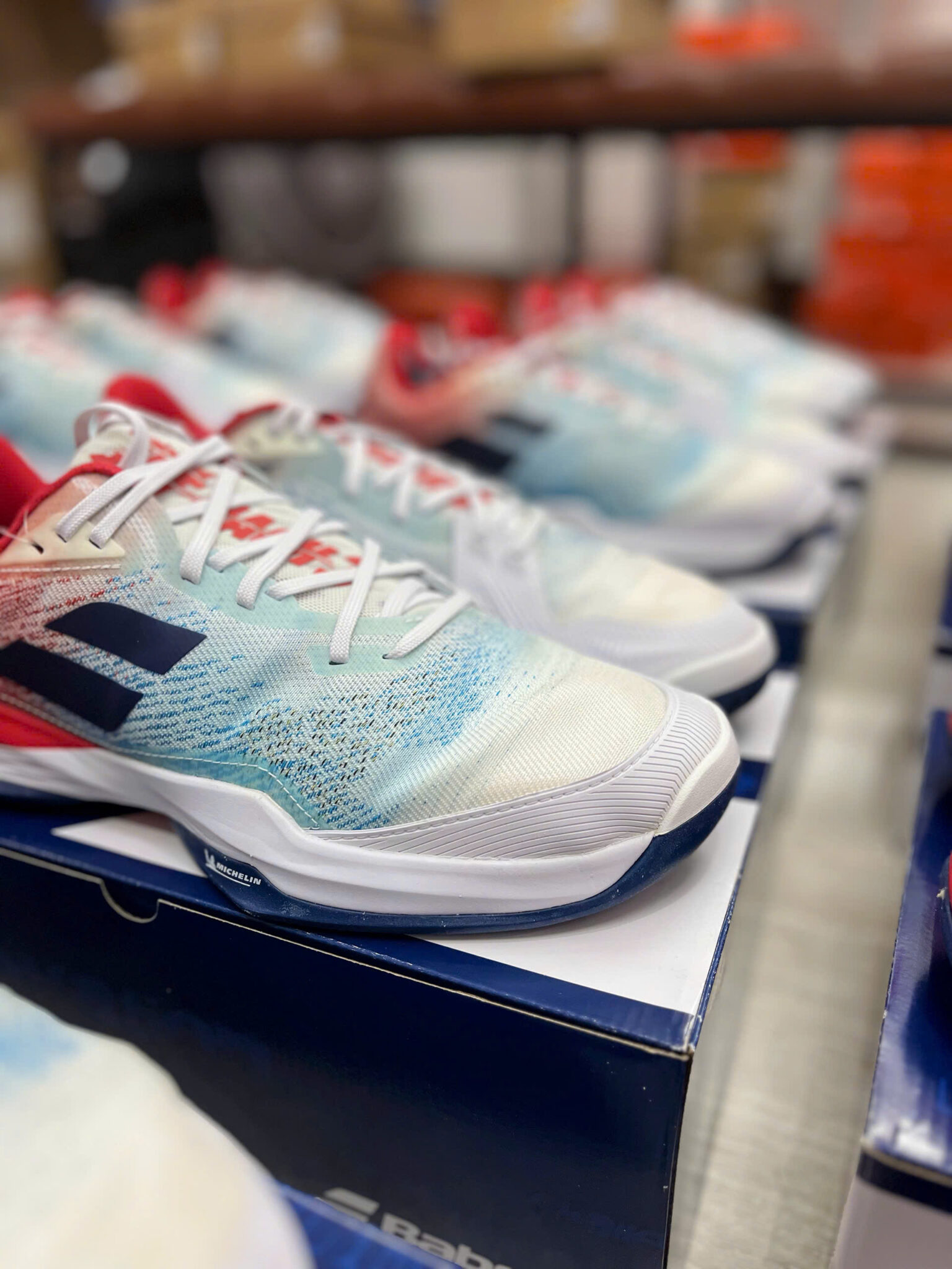 z7133605521387_92b477fb133664f7f9462dd47ee46d20 giày tennis/pickleball babolat jet mach 3 'red white' 30f22629-1005