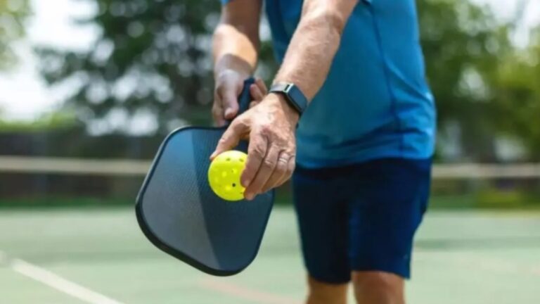 giao bóng cơ bản pickleball