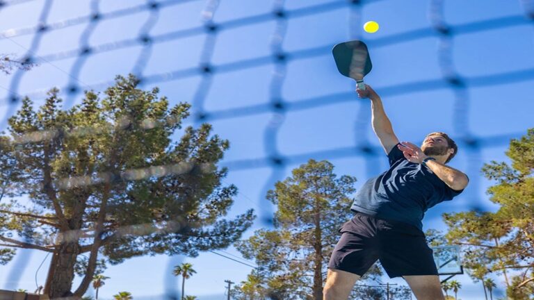 15 bí quyết "đè bẹp" đối thủ với kỹ thuật tấn công pickleball