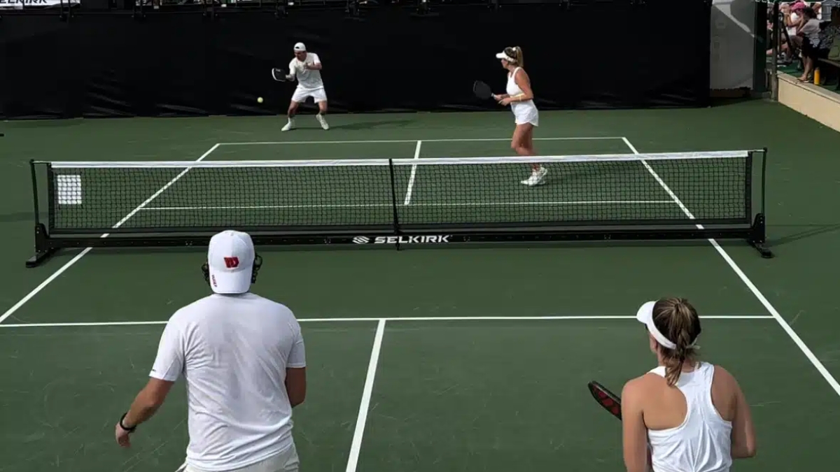 Kỹ thuật đánh trả bóng pickleball từ cơ bản đến nâng cao