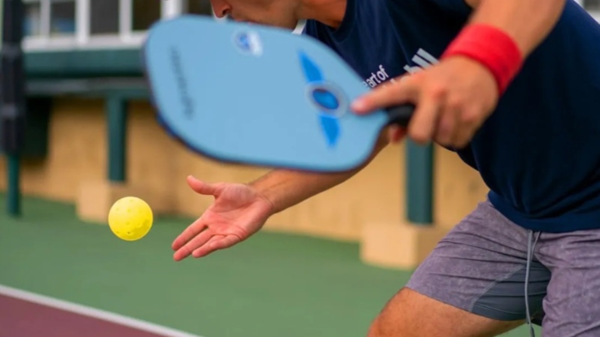 giao bóng cơ bản pickleball chuẩn từ a-z cho người mới giao bóng cơ bản pickleball chuẩn từ a-z cho người mới