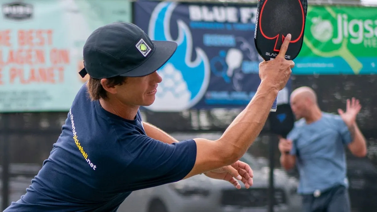 Kỹ thuật đánh trả bóng pickleball từ cơ bản đến nâng cao