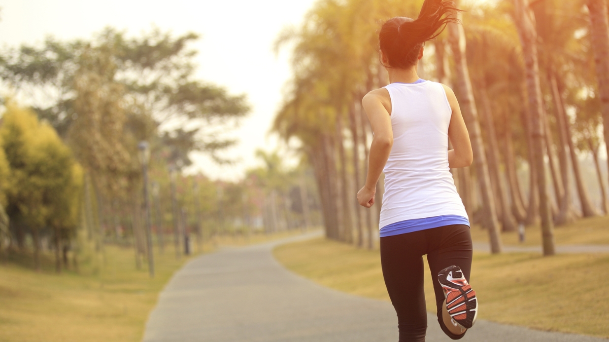 chạy bộ buổi sáng có tốt không? 10 lợi ích tuyệt vời bạn không ngờ tới!