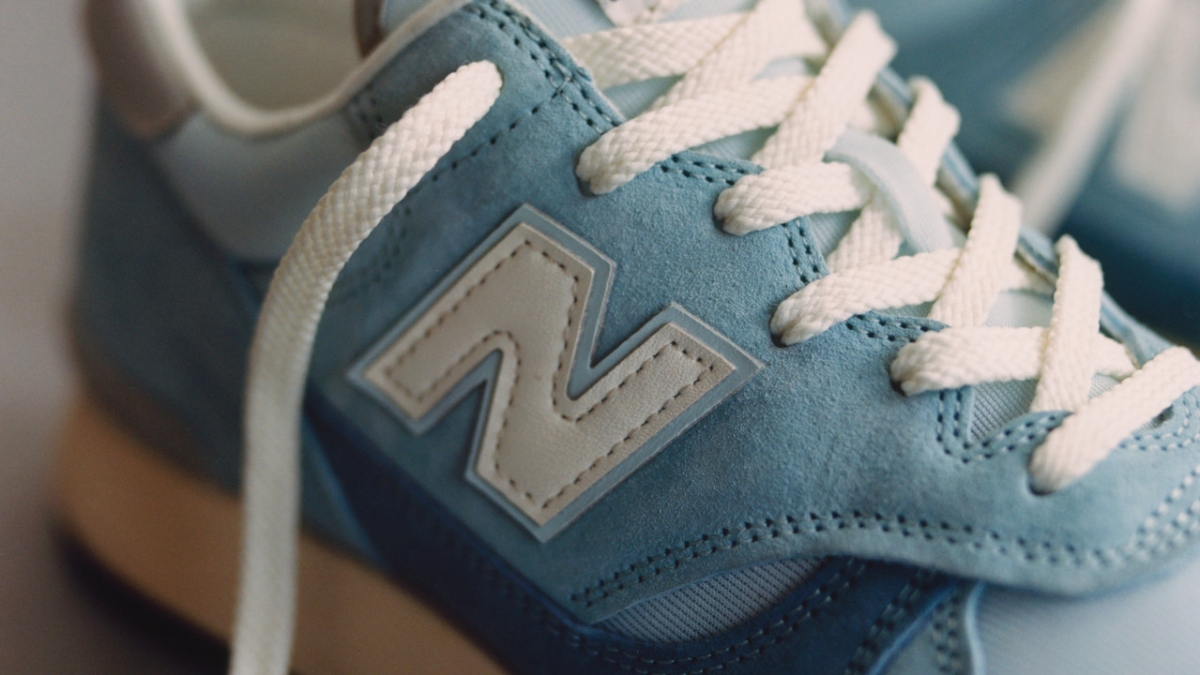 phần da lộn (các chi tiết logo, viền)