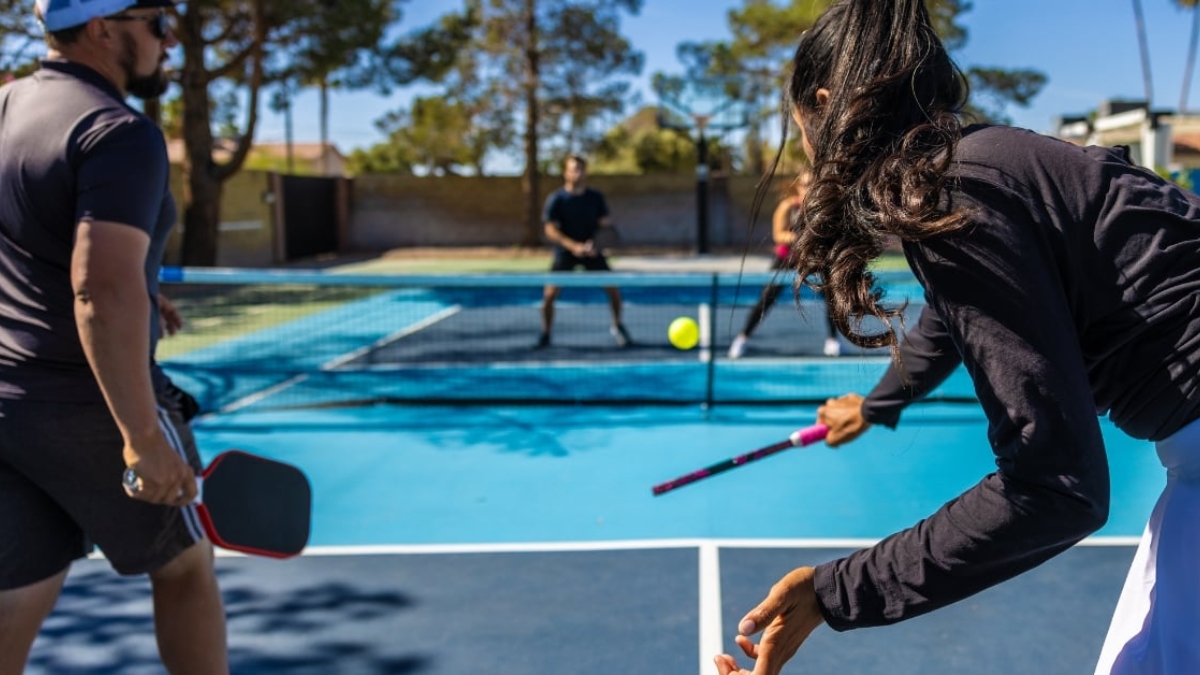 pickleball có khó không? giải đáp a-z cho người mới bắt đầu pickleball có khó không?