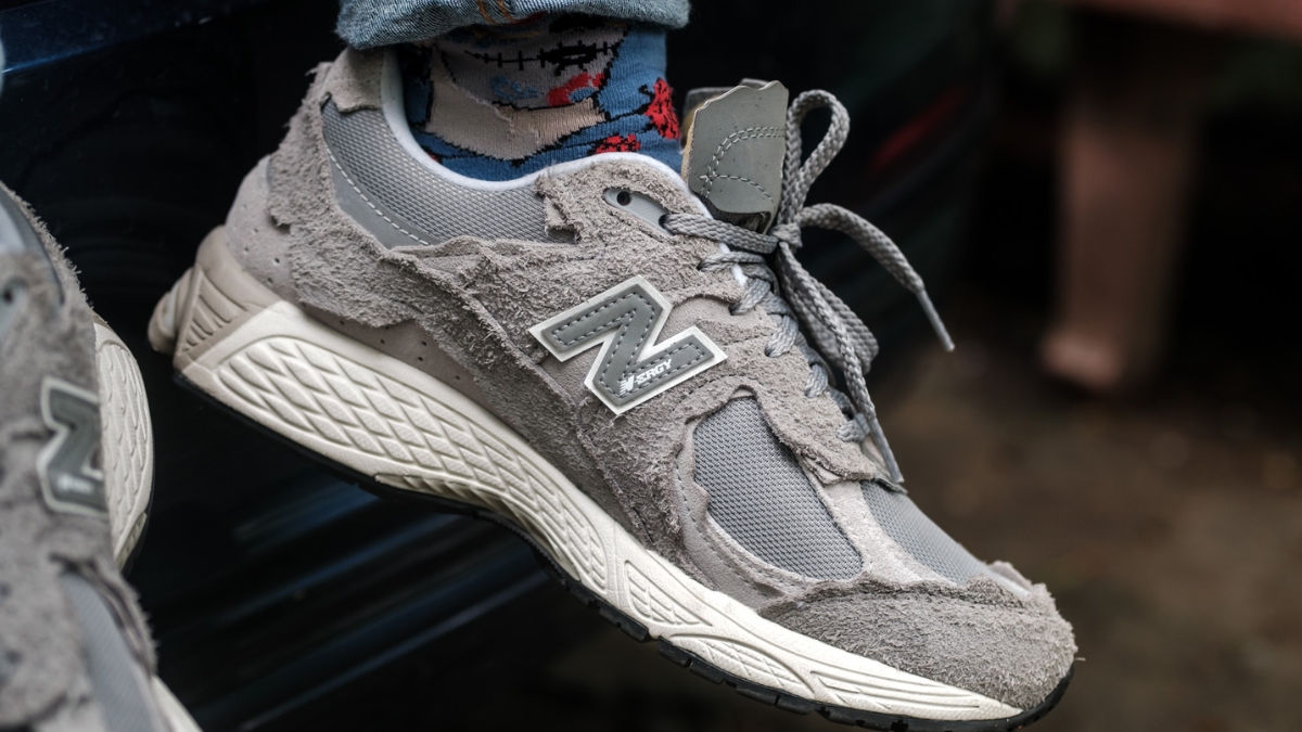 giày new balance 2002r