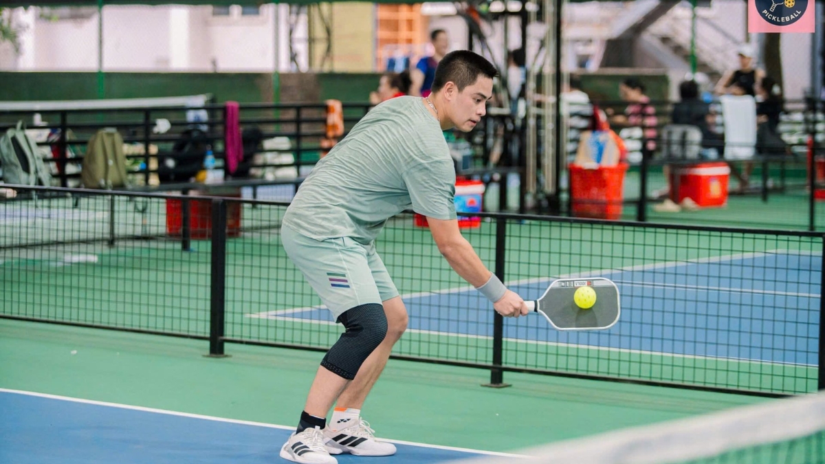 kỹ thuật drop pickleball là gì? hướng dẫn dễ hiểu nhất lợi ích chiến lược drop