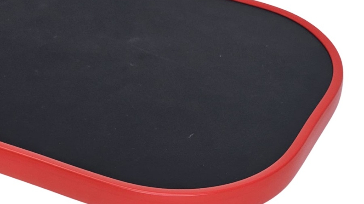 "giải phẫu" cấu tạo vợt pickleball chuẩn với 9 yếu tố viền bo mặt vợt