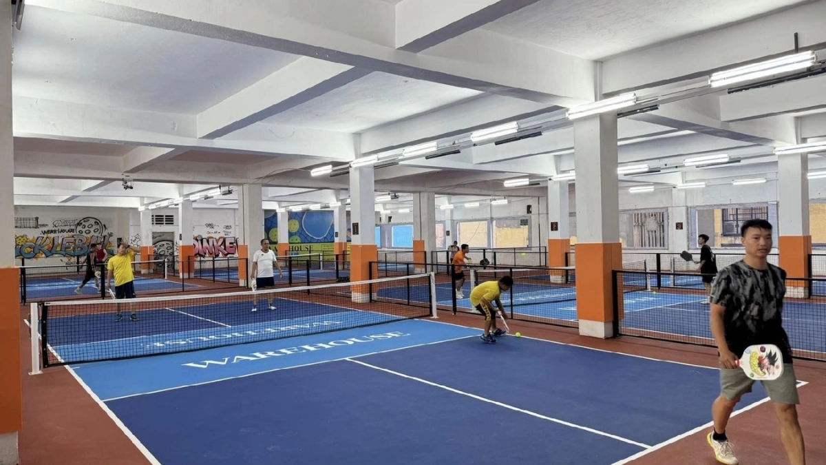 sân pickleball warehouse