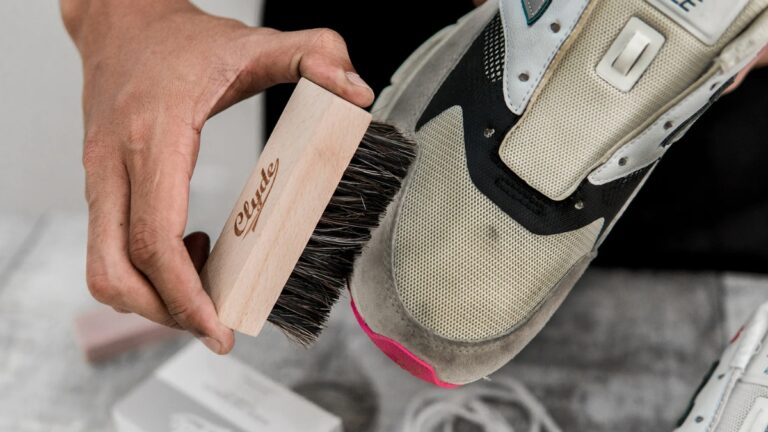 hướng dẫn vệ sinh new balance 475 chi tiết từ a-z