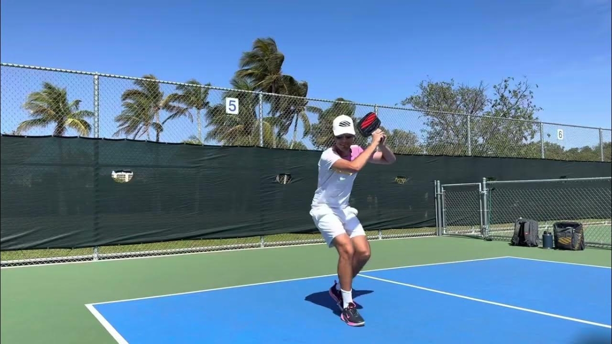 Kỹ thuật đánh trả bóng pickleball từ cơ bản đến nâng cao