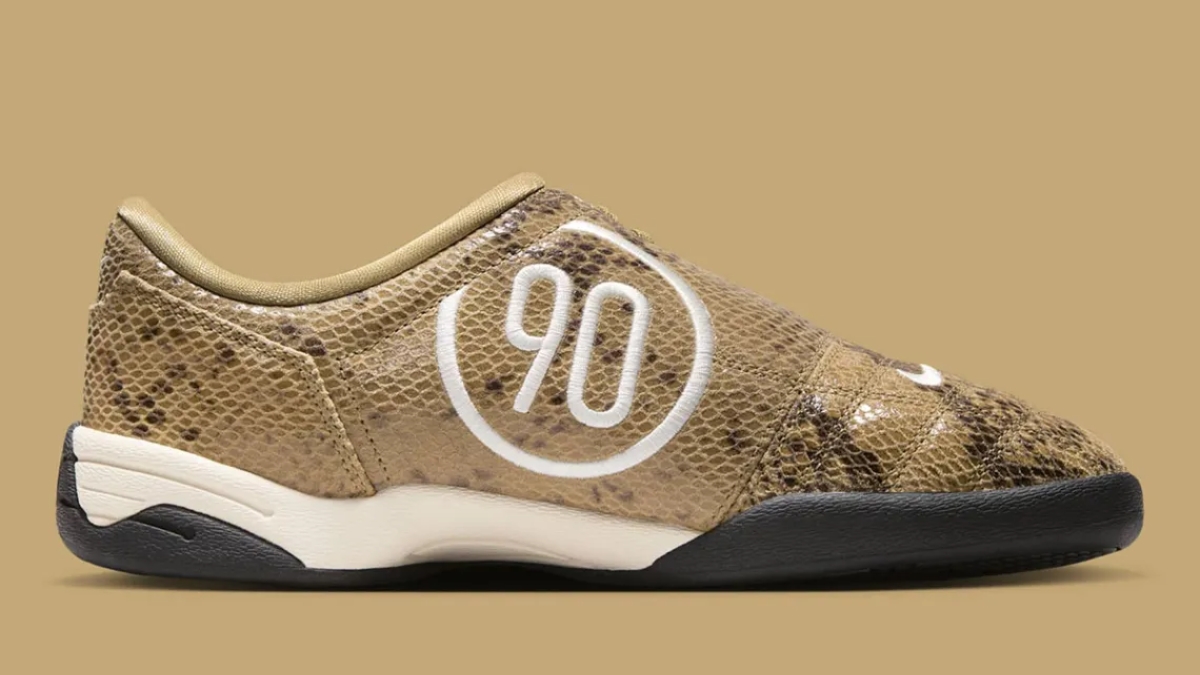 Nike Total 90 III Snakeskin lột xác