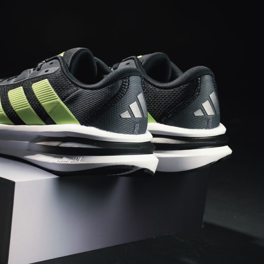 giày adidas galaxy 7 'core black pulse lime' ji4597