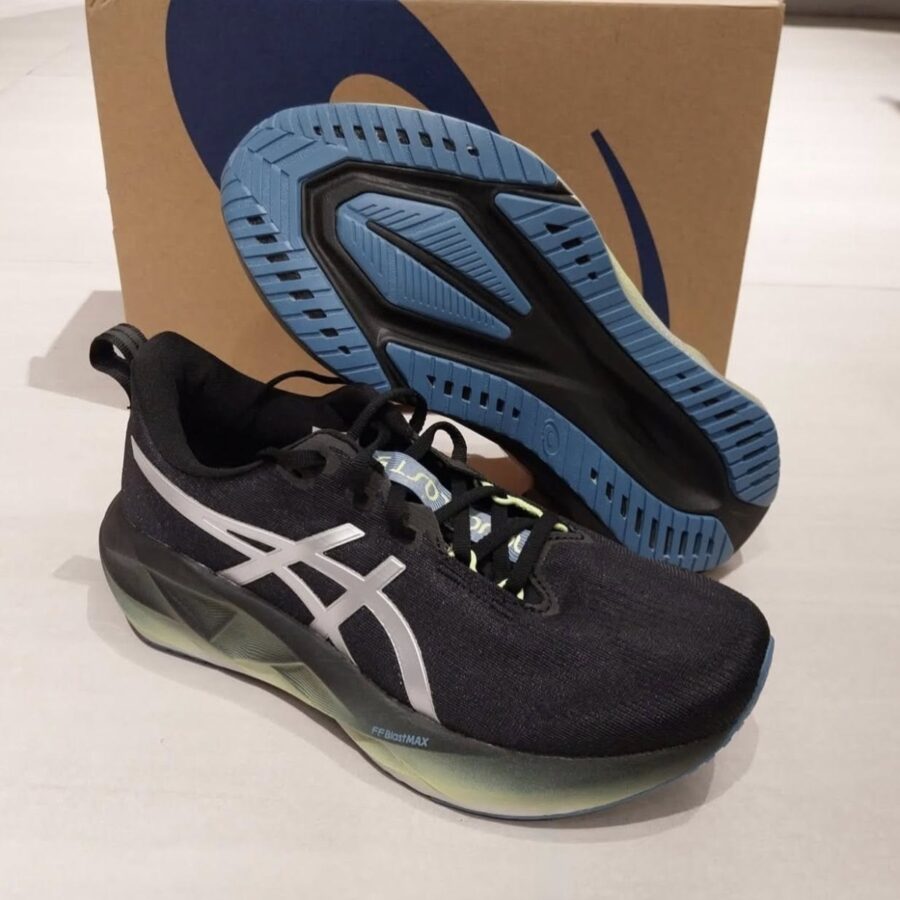 giày asics novablast 5 luxe 'black' 1011c031-001
