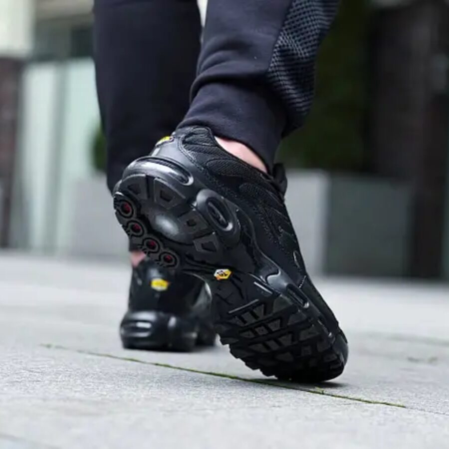 giày nike air max plus 'triple black' 604133-050