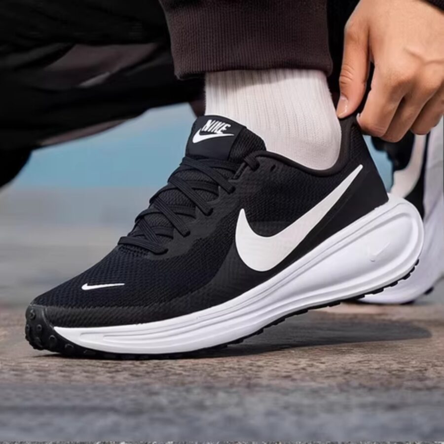 giày nike revolution 8 ‘black white’ hj9198-003