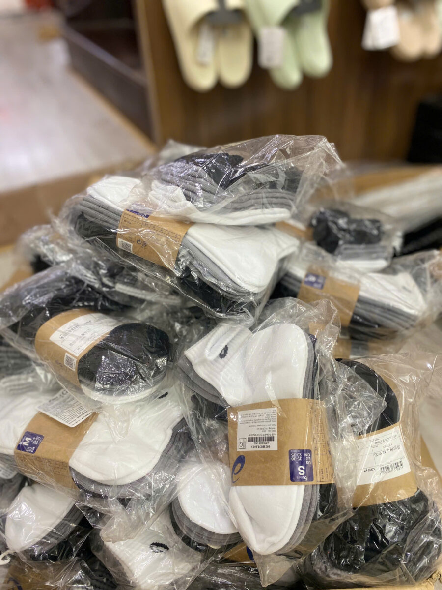 tất asics middle socks 5p 3033b635-101