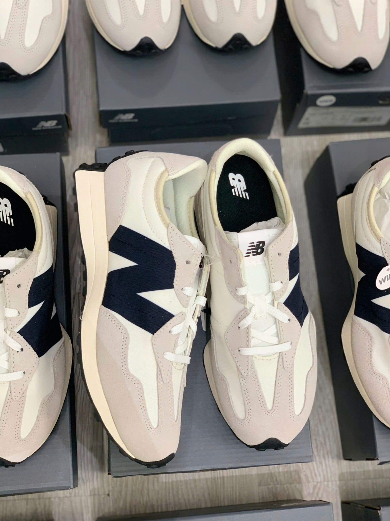 z6825898053278_143de4b3ad1774063201824310d03edf giày new balance 327 'sea salt' gs327fe