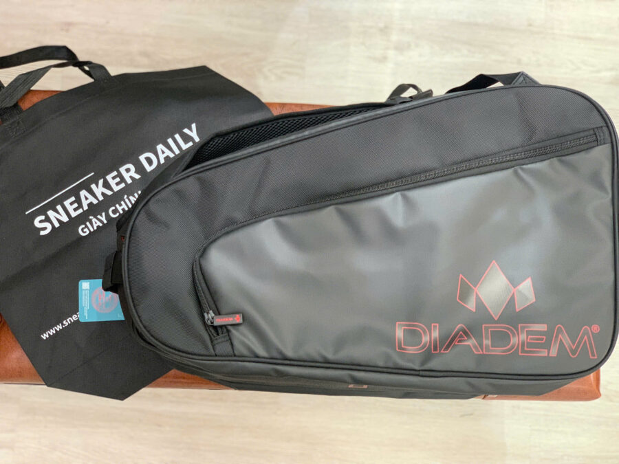 túi đựng vợt diadem tour v2 'black/red'