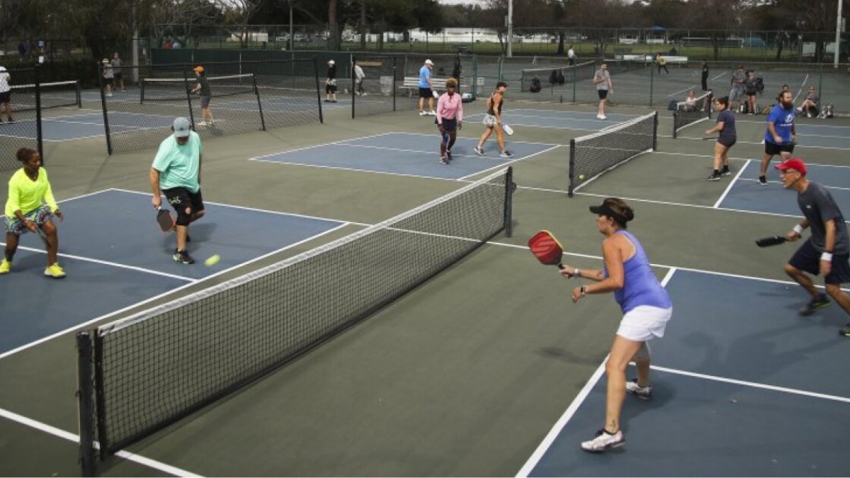 chơi pickleball vào thời gian nào trong ngày là tốt nhất? chơi pickleball vào thời gian nào trong ngày là tốt nhất?