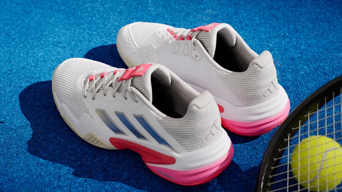 review adidas barricade 13: đỉnh cao hiệu suất trên sân đấu