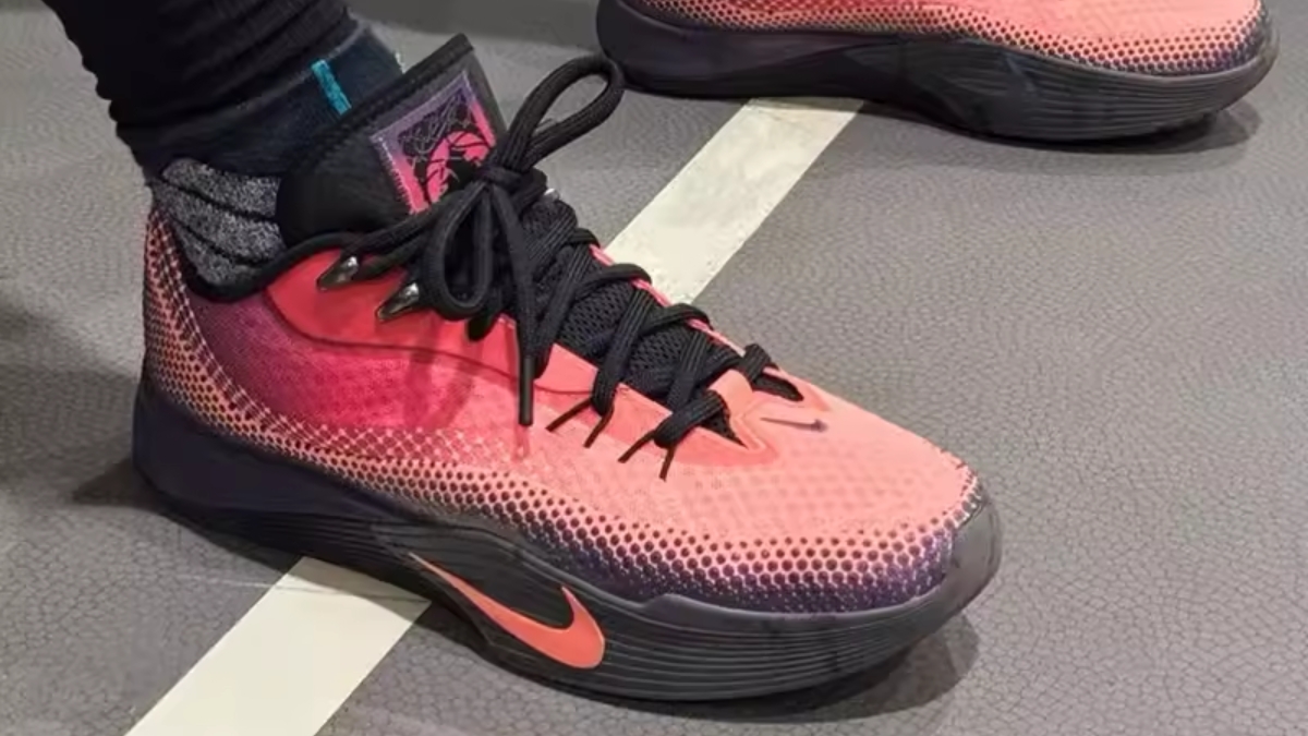 review nike s.t. flare: đôi giày bóng rổ ngoài trời chuyên dụng review nike s.t. flare: đôi giày bóng rổ ngoài trời chuyên dụng