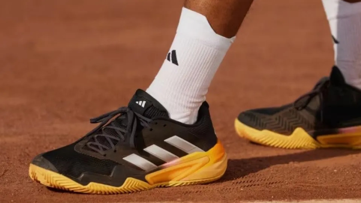 review adidas barricade 13: đỉnh cao hiệu suất trên sân đấureview adidas barricade 13: đỉnh cao hiệu suất trên sân đấu