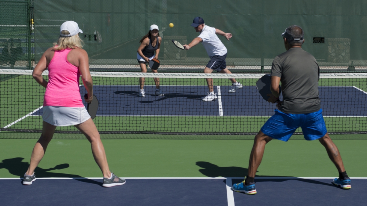 người cao tuổi có chơi pickleball được không?