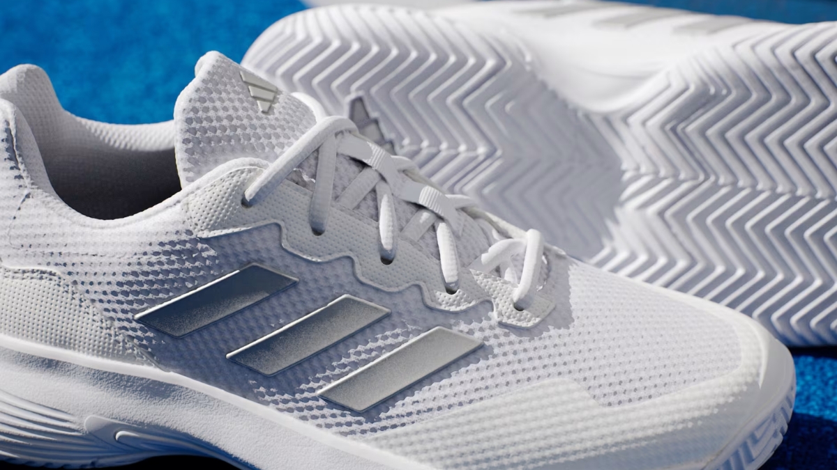 review adidas gamecourt 2.0 giày tennis giá rẻ